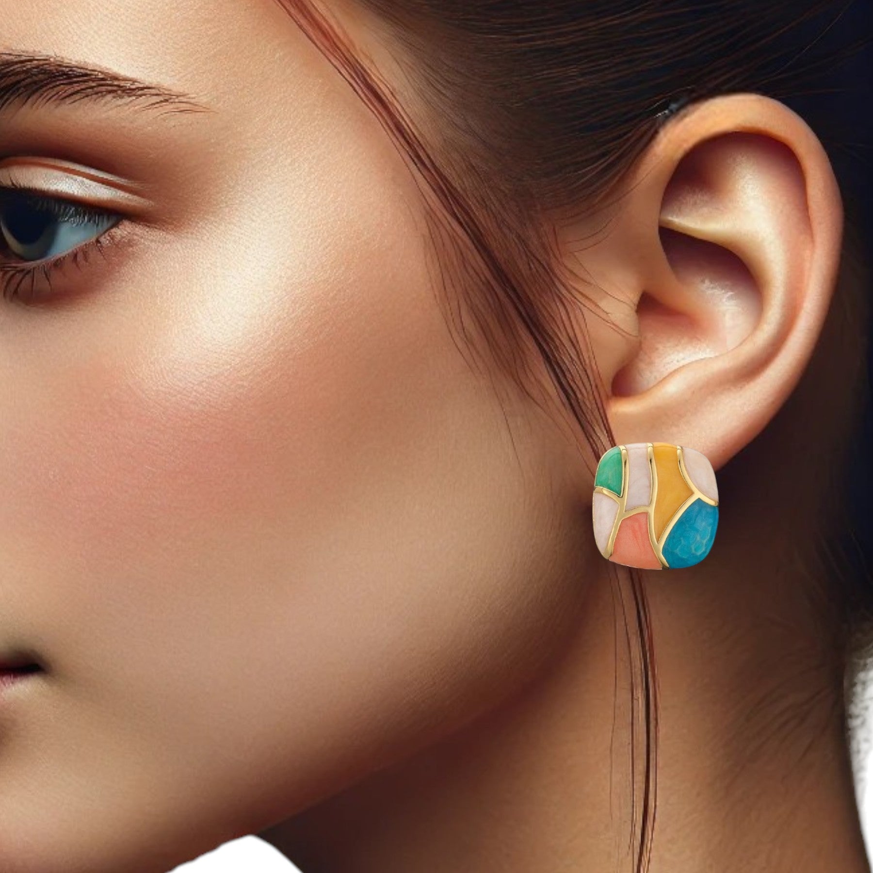 Chic color block enamel 18K gold-plated ear studs, crafted in durable stainless steel, measuring 2 cm x 2 cm and weighing 8g. Hypoallergenic, tarnish-free, water-resistant, and designed for exceptional durability, these studs come in Sutra Designs’ custom jewelry packaging
